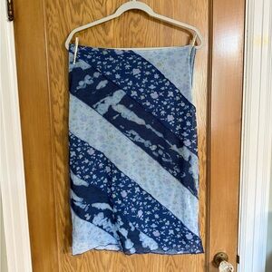 Urban Outfitters Navy and Light Blue Floral Skirt